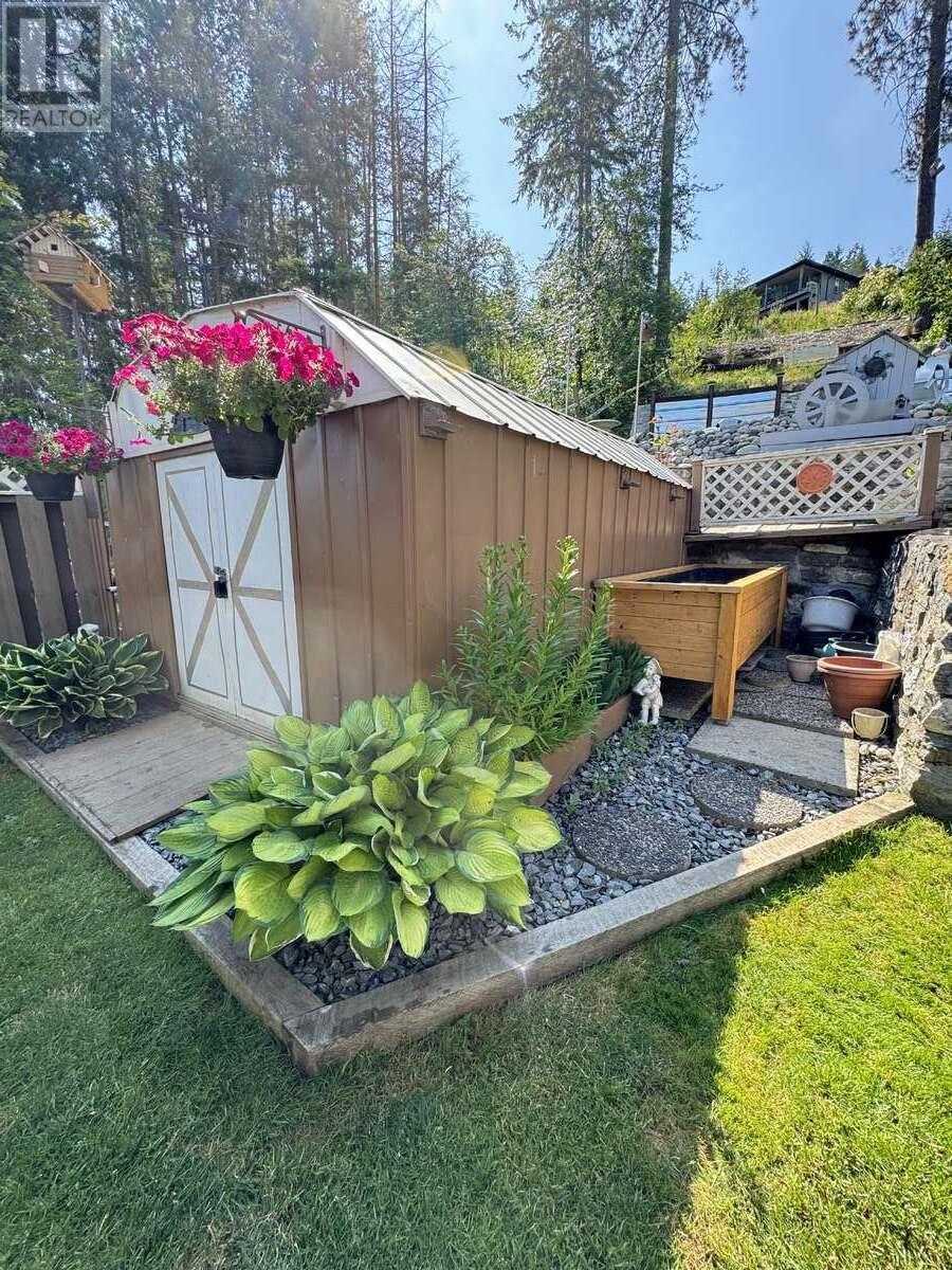 27 Preston Crescent, Enderby, British Columbia