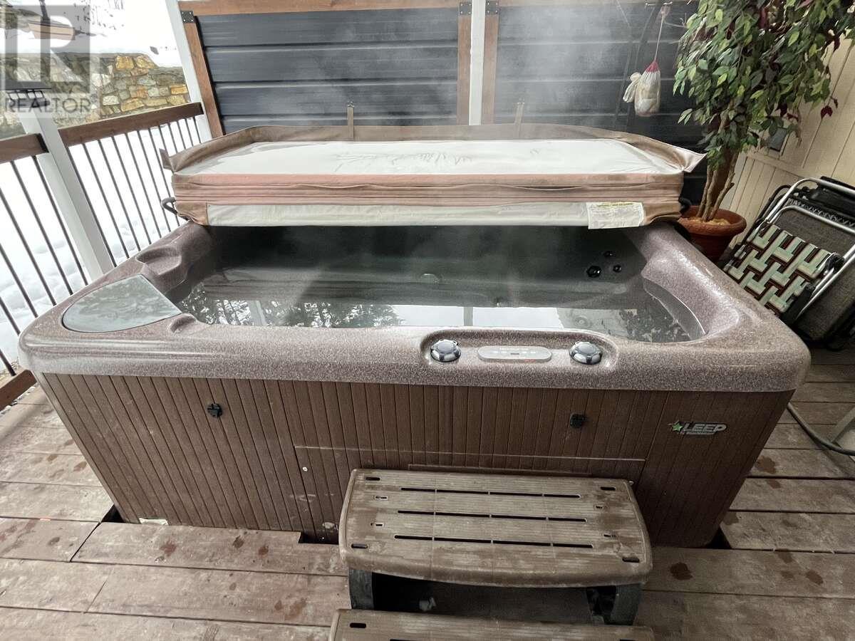 27 Preston Crescent, Enderby, British Columbia