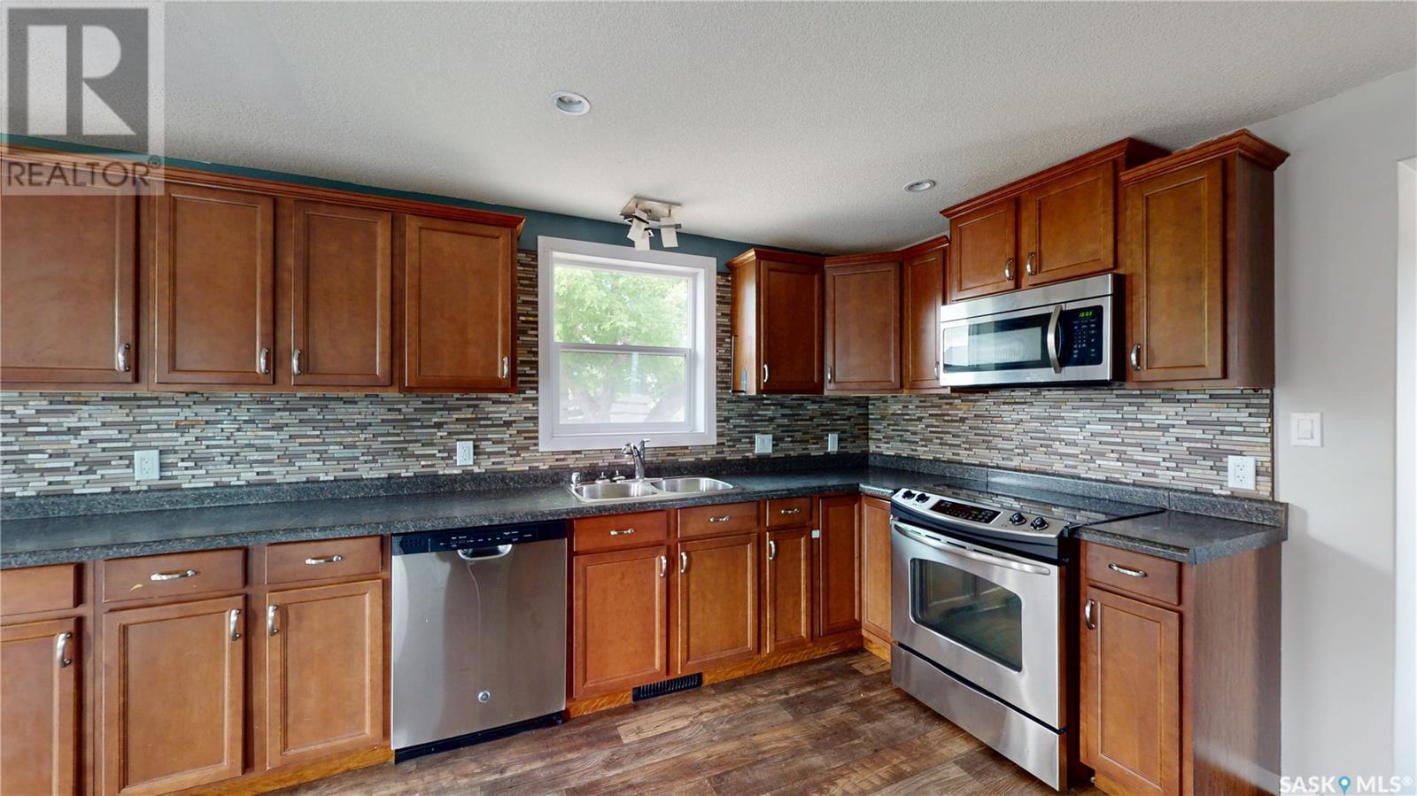 206 1st Street, Wawota, Saskatchewan