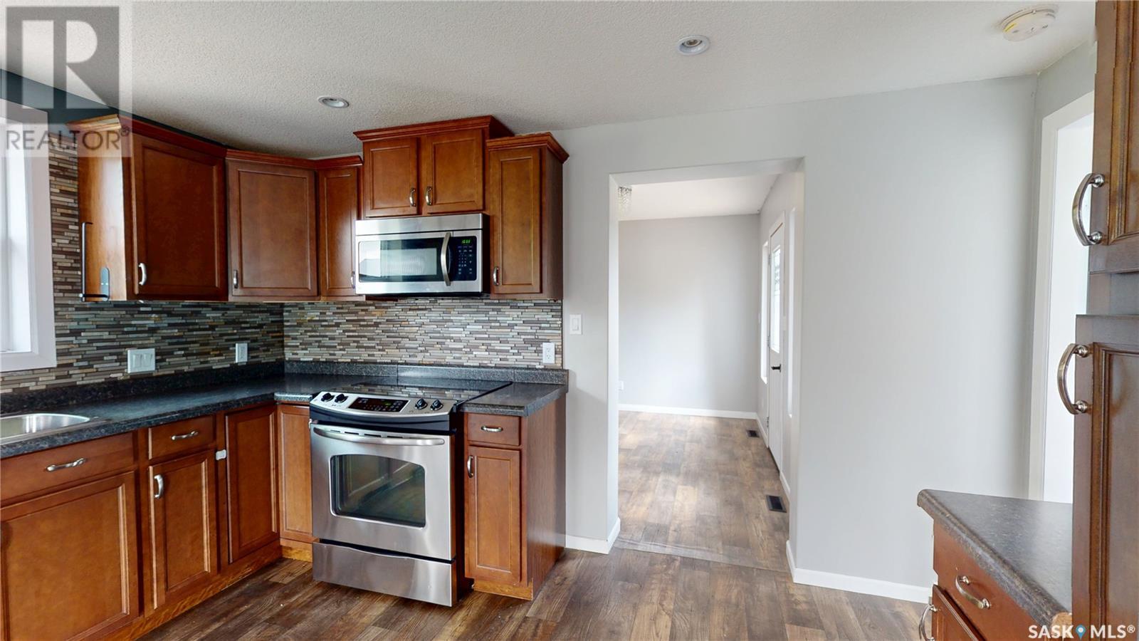 206 1st Street, Wawota, Saskatchewan