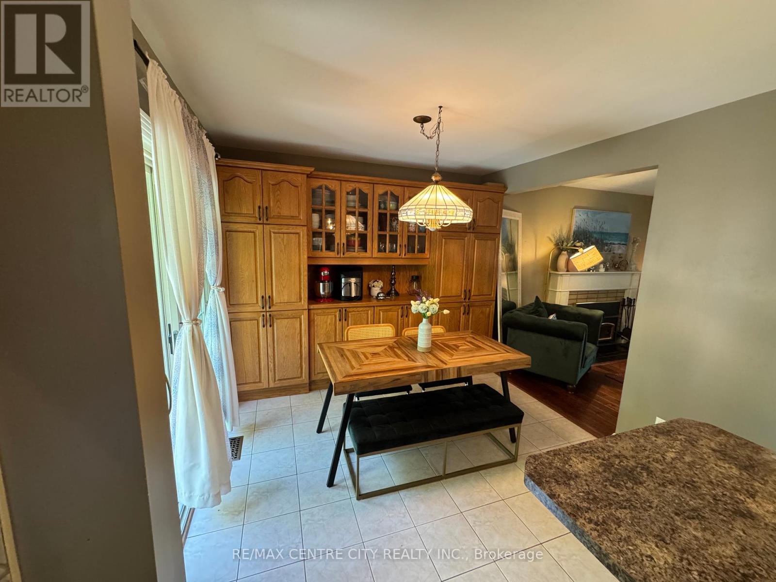 1462 Glengarry Avenue, London North (north H), Ontario