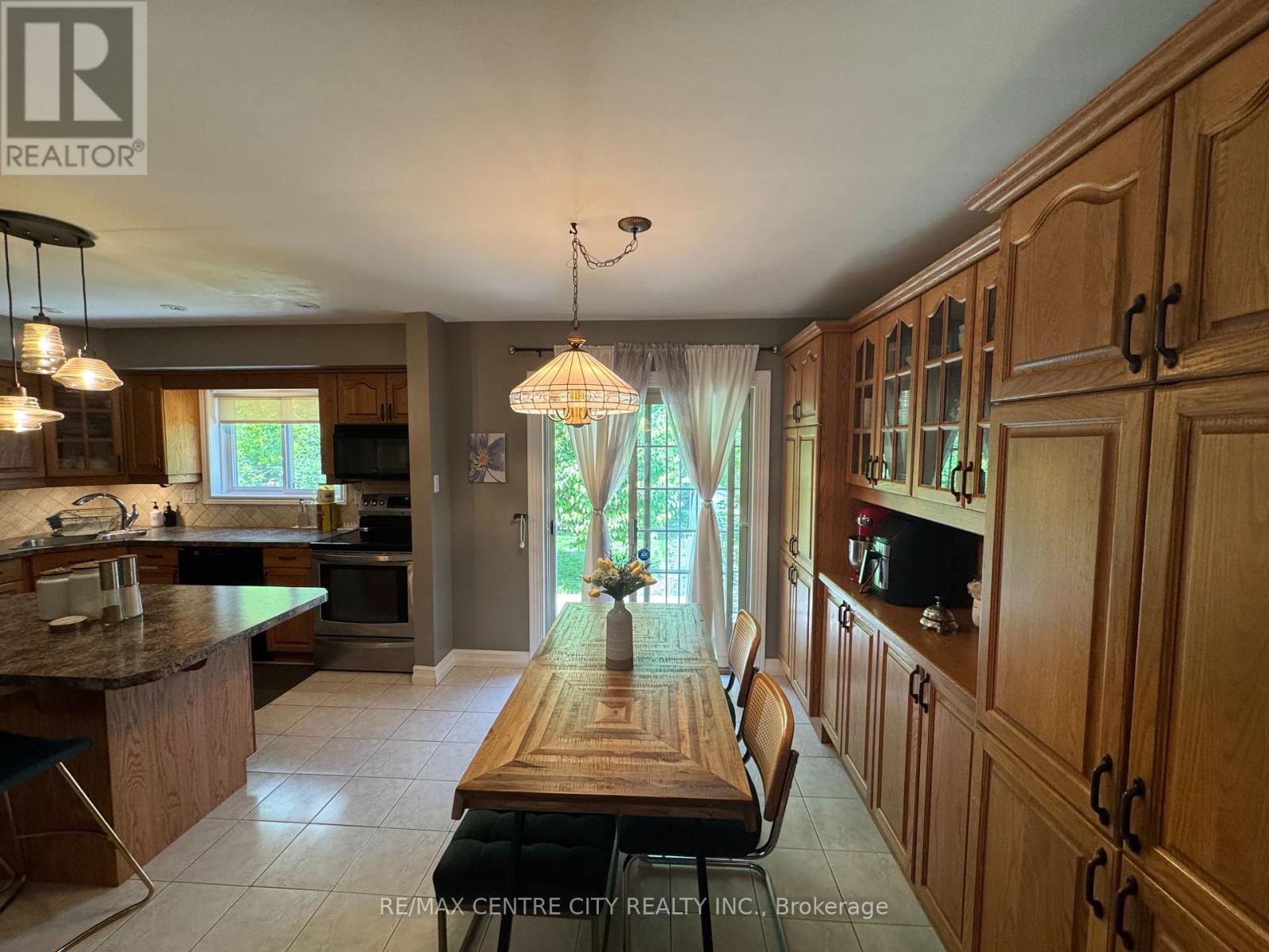 1462 Glengarry Avenue, London North (north H), Ontario