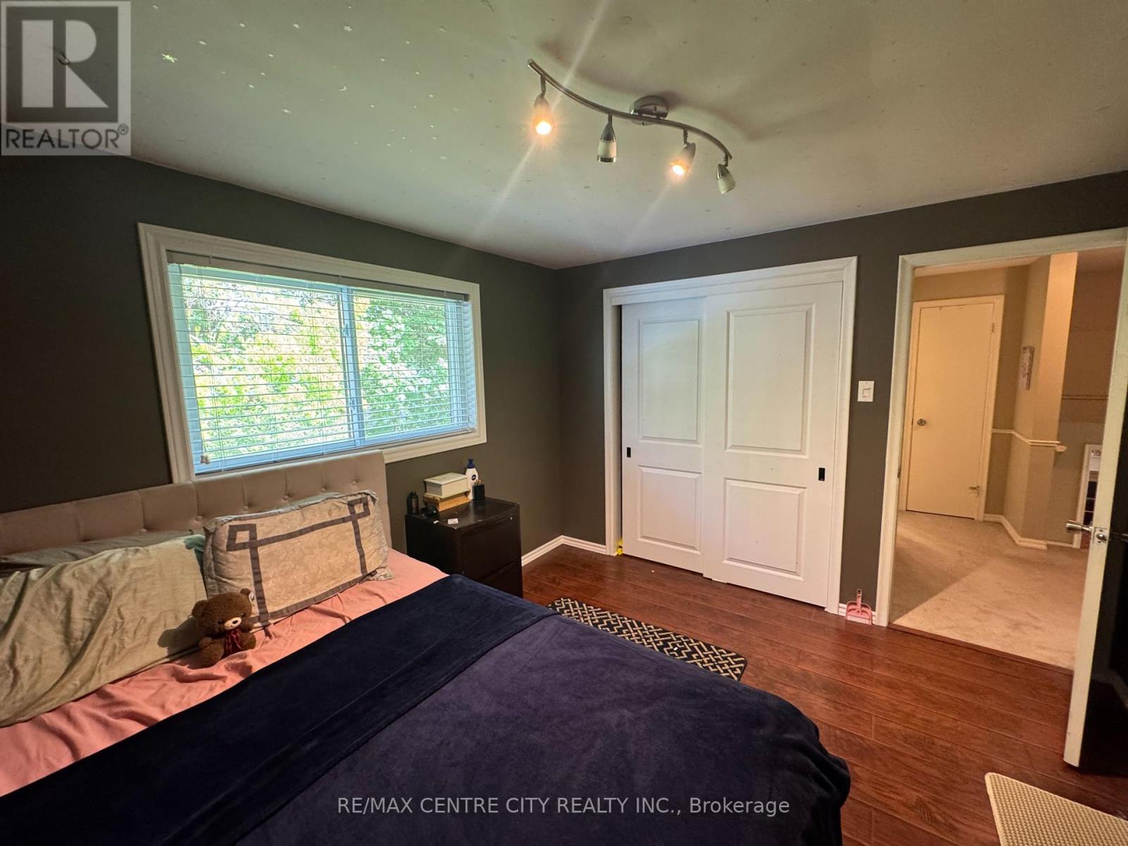 1462 Glengarry Avenue, London North (north H), Ontario