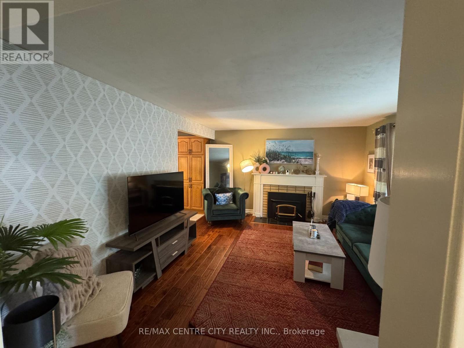 1462 Glengarry Avenue, London North (north H), Ontario