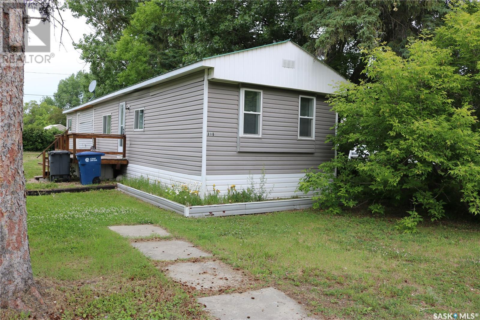 314-316 Main Street, Maryfield, Saskatchewan