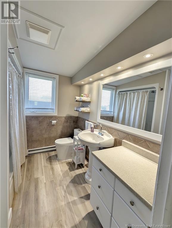 7701 Du Havre Street, Bas-caraquet, New Brunswick