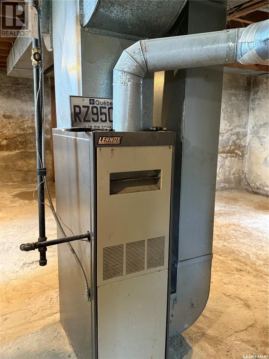 103 2nd Avenue W, Paynton, Saskatchewan