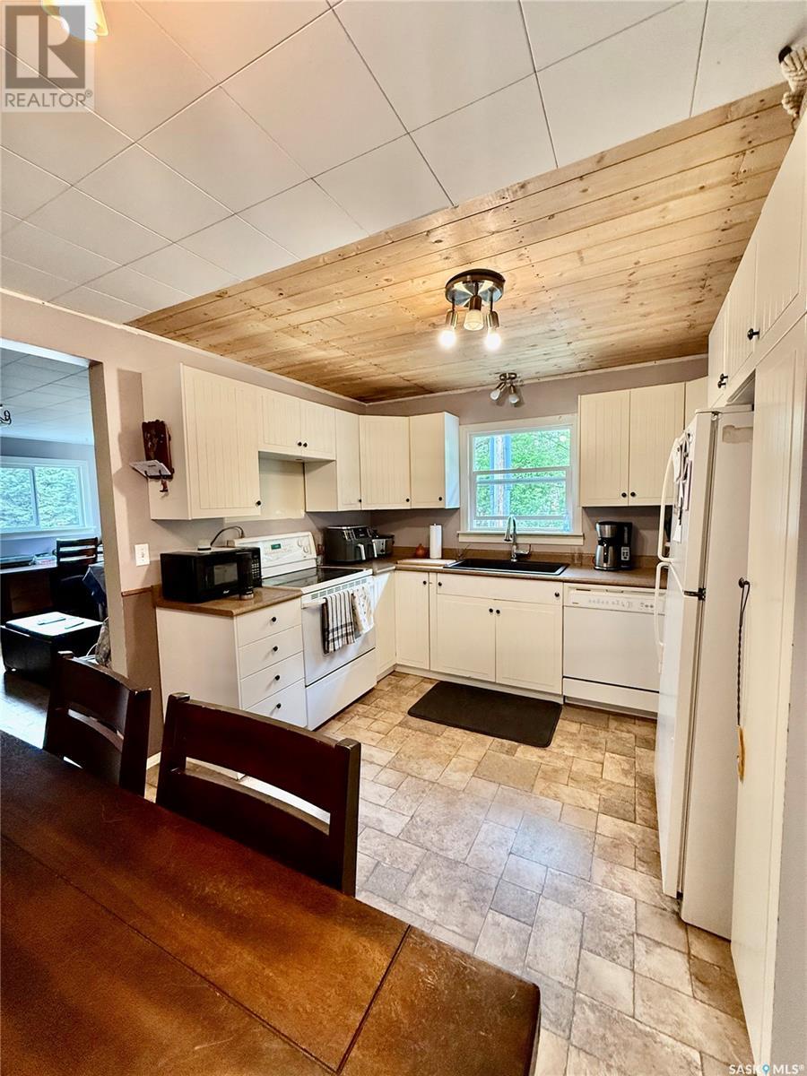 103 2nd Avenue W, Paynton, Saskatchewan