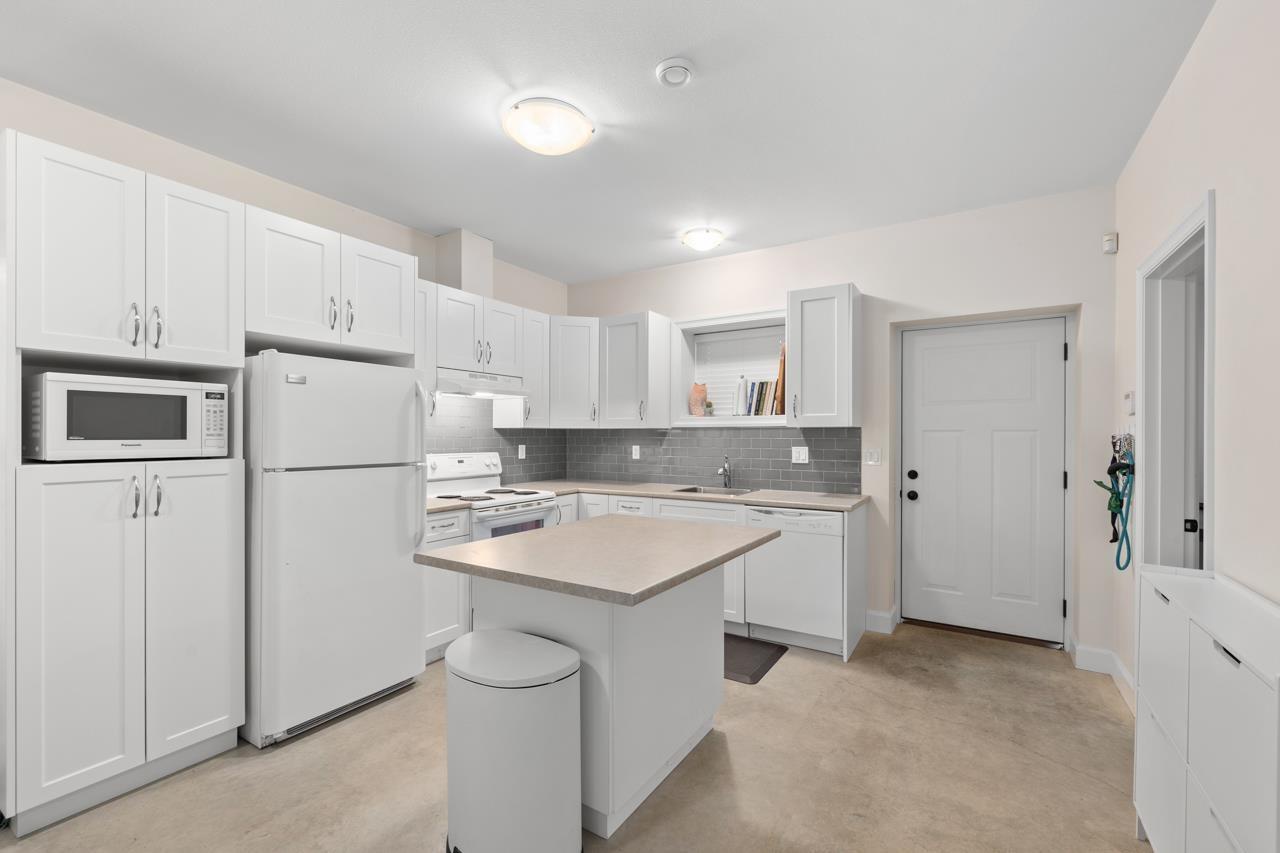 9075 King Street, Langley, British Columbia