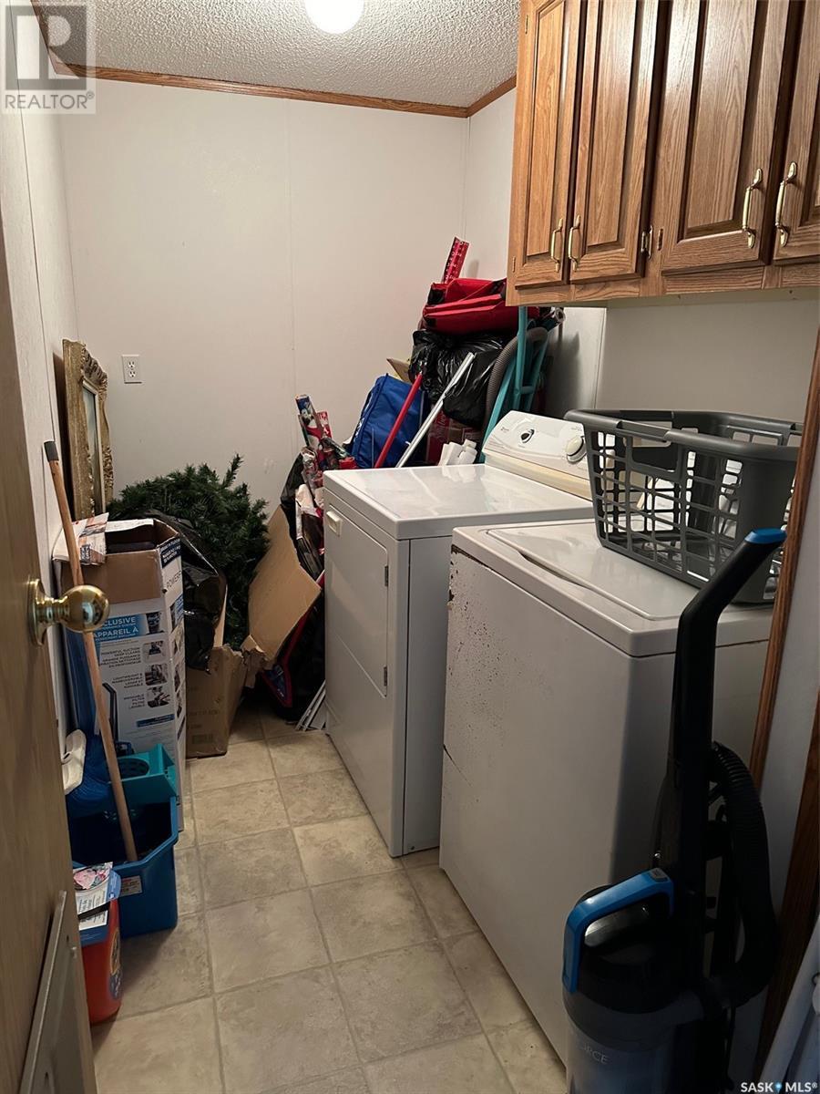 230 Main Street, Bienfait, Saskatchewan