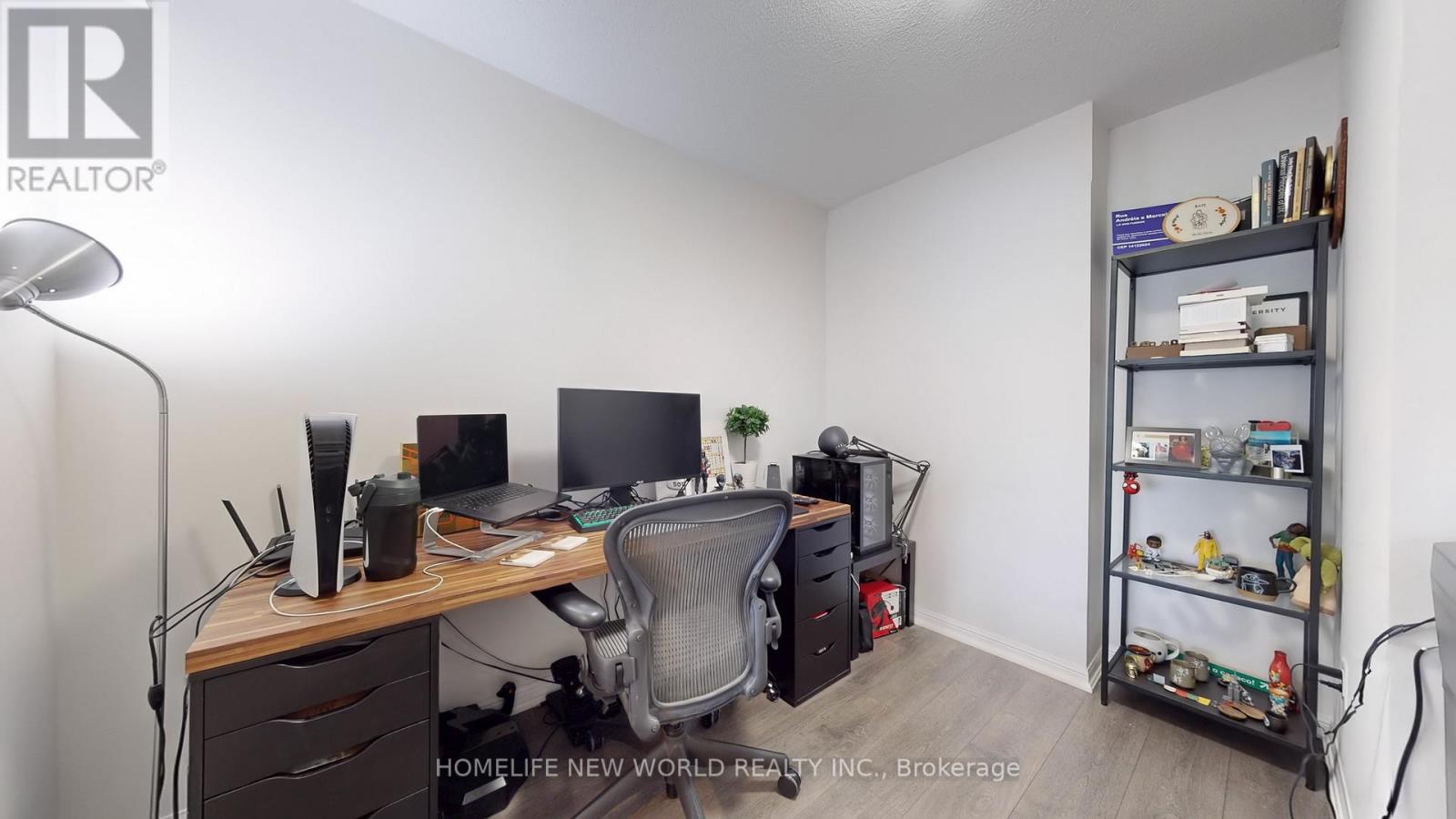 717 - 400 Adelaide Street E, Toronto (moss Park), Ontario