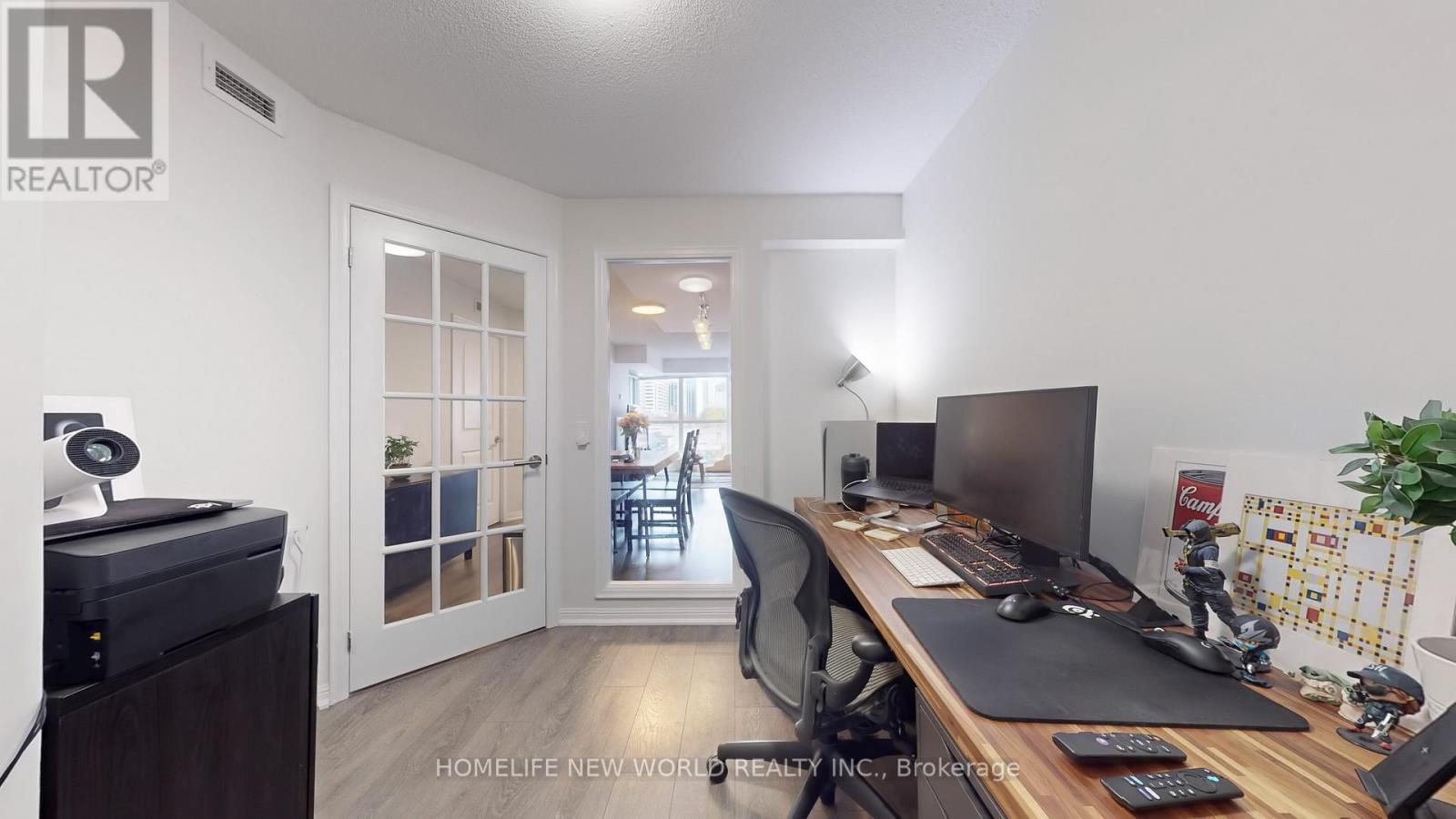 717 - 400 Adelaide Street E, Toronto (moss Park), Ontario