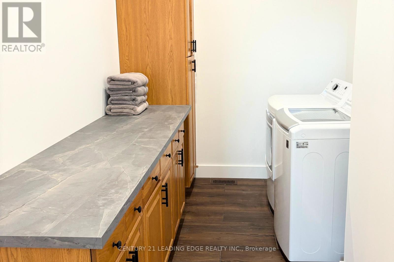 34 Ottawa Avenue, South River, Ontario