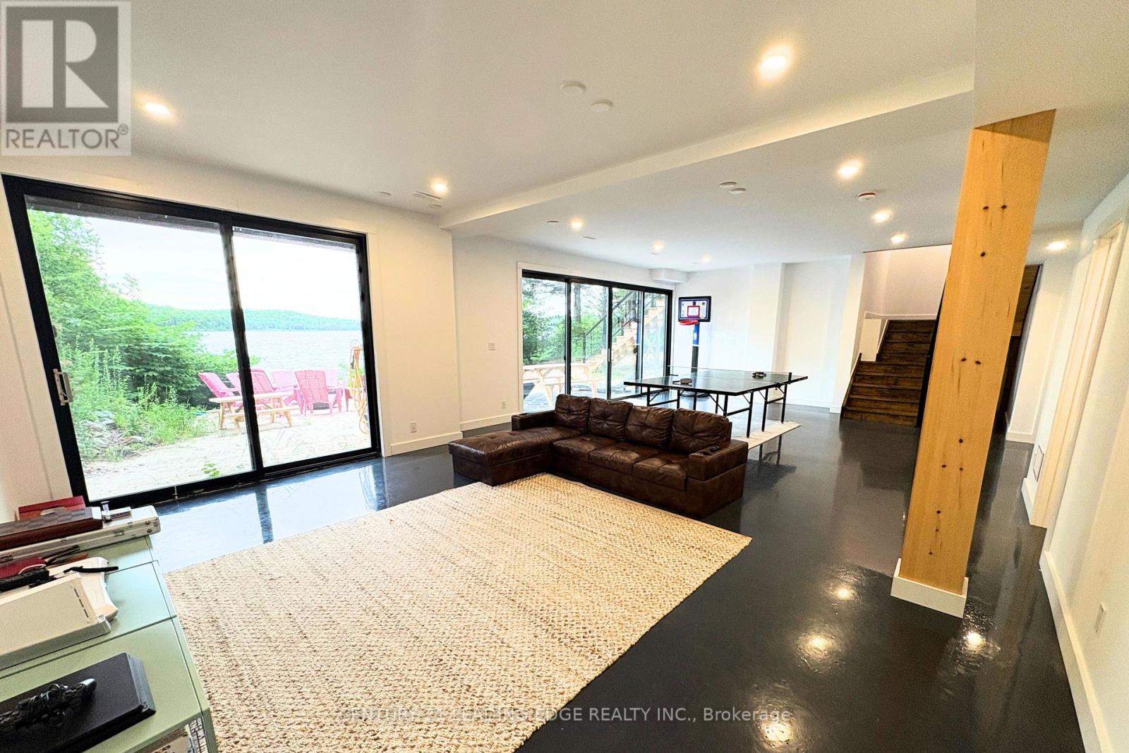 34 Ottawa Avenue, South River, Ontario