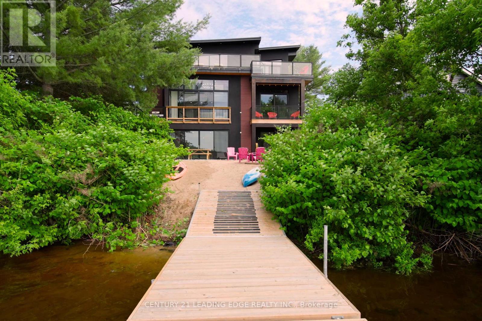 34 Ottawa Avenue, South River, Ontario