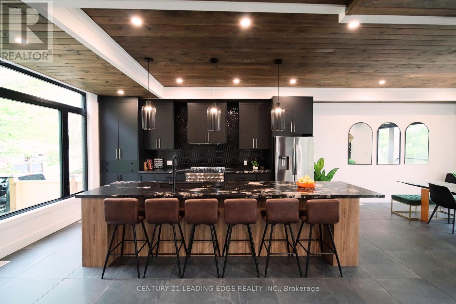 34 Ottawa Avenue, South River, Ontario