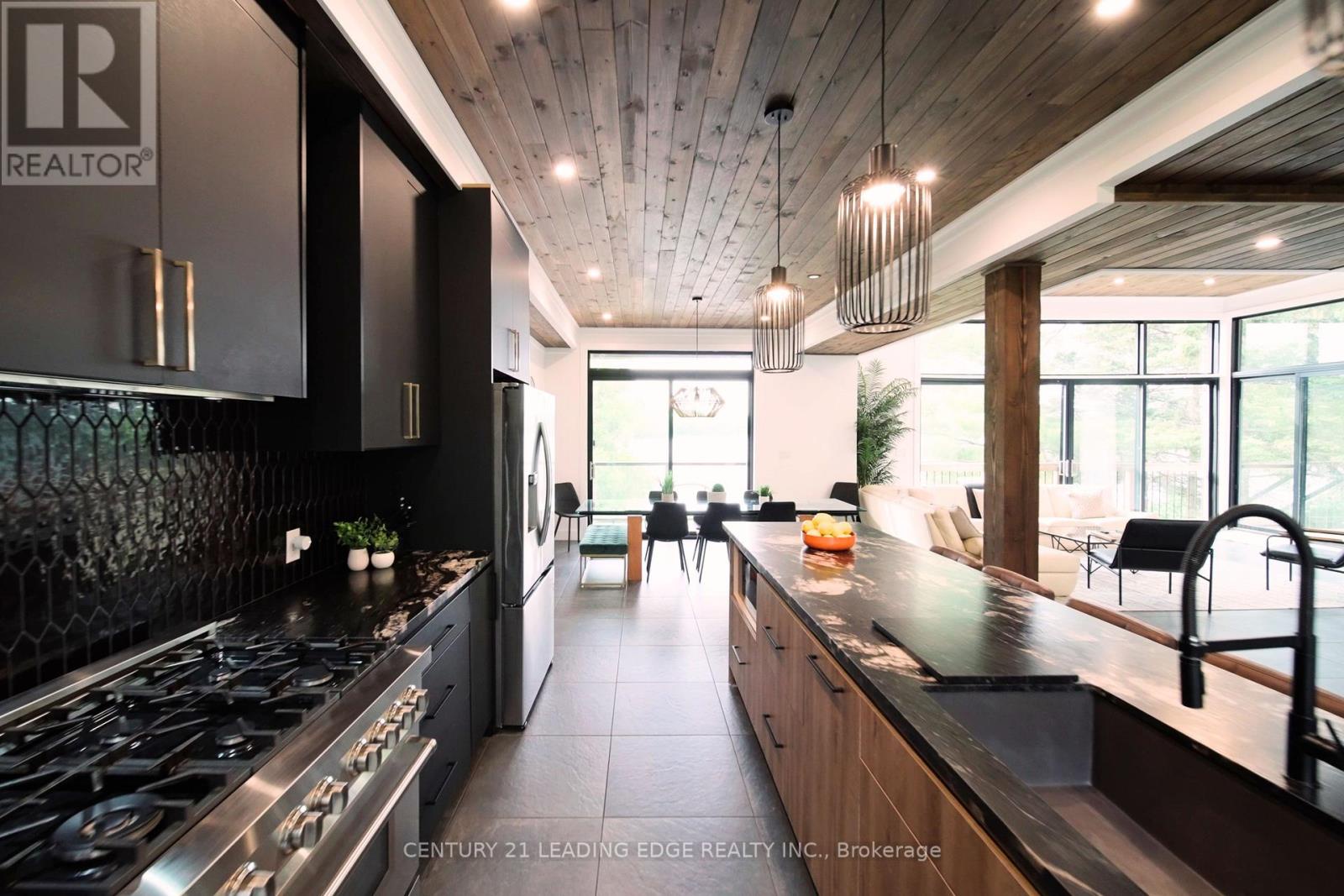 34 Ottawa Avenue, South River, Ontario