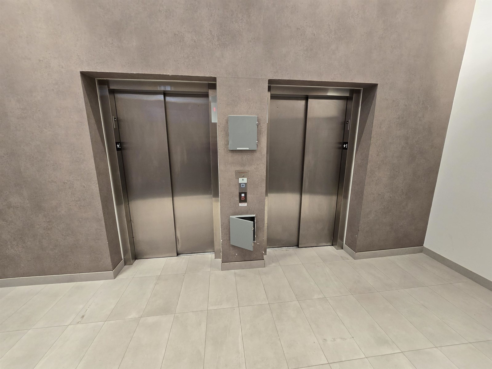 315 15315 66 Avenue, Surrey, British Columbia