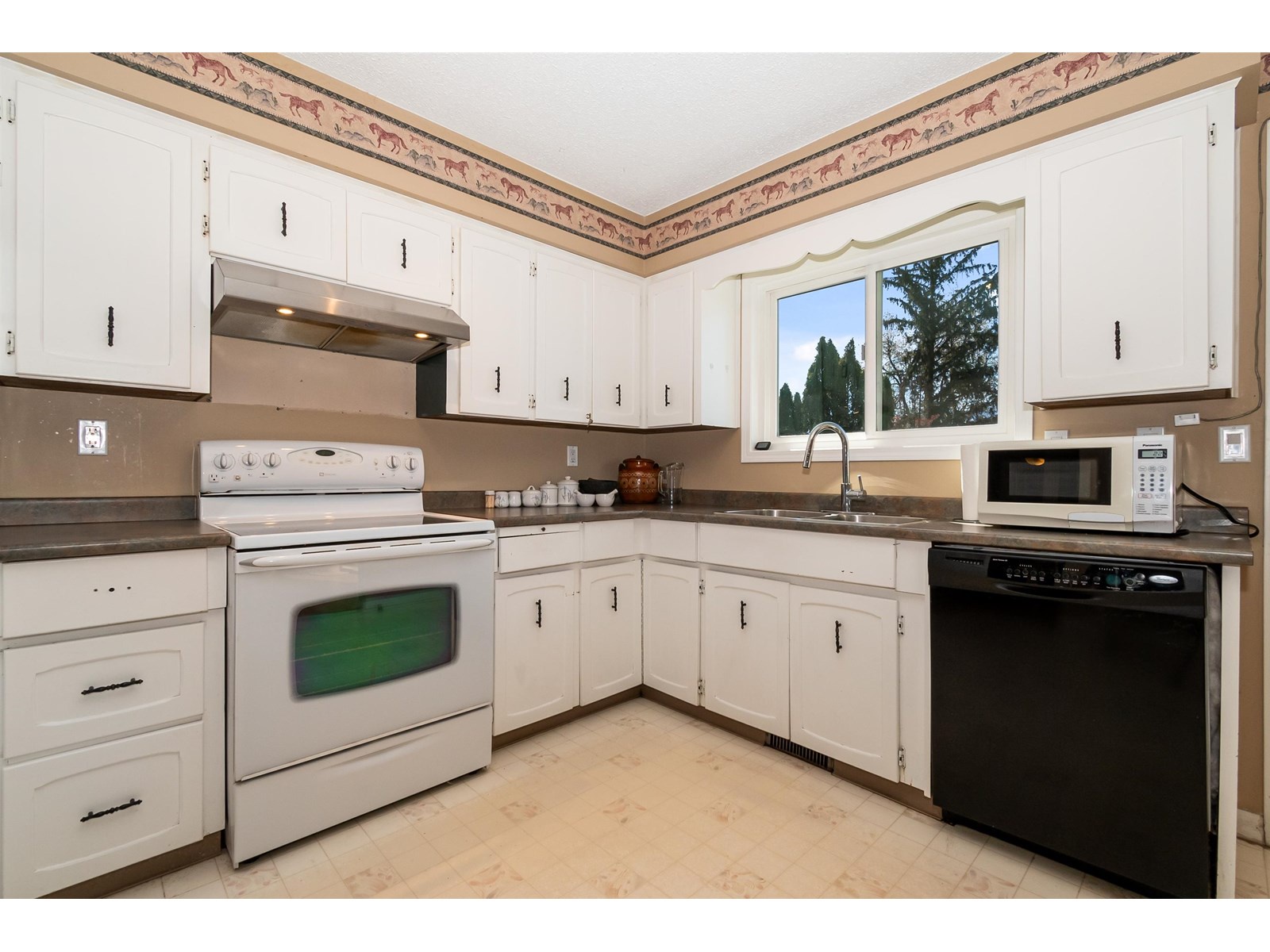 46774 First Avenue, Chilliwack, British Columbia