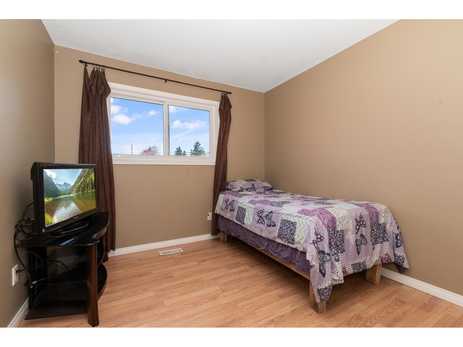 46774 First Avenue, Chilliwack, British Columbia