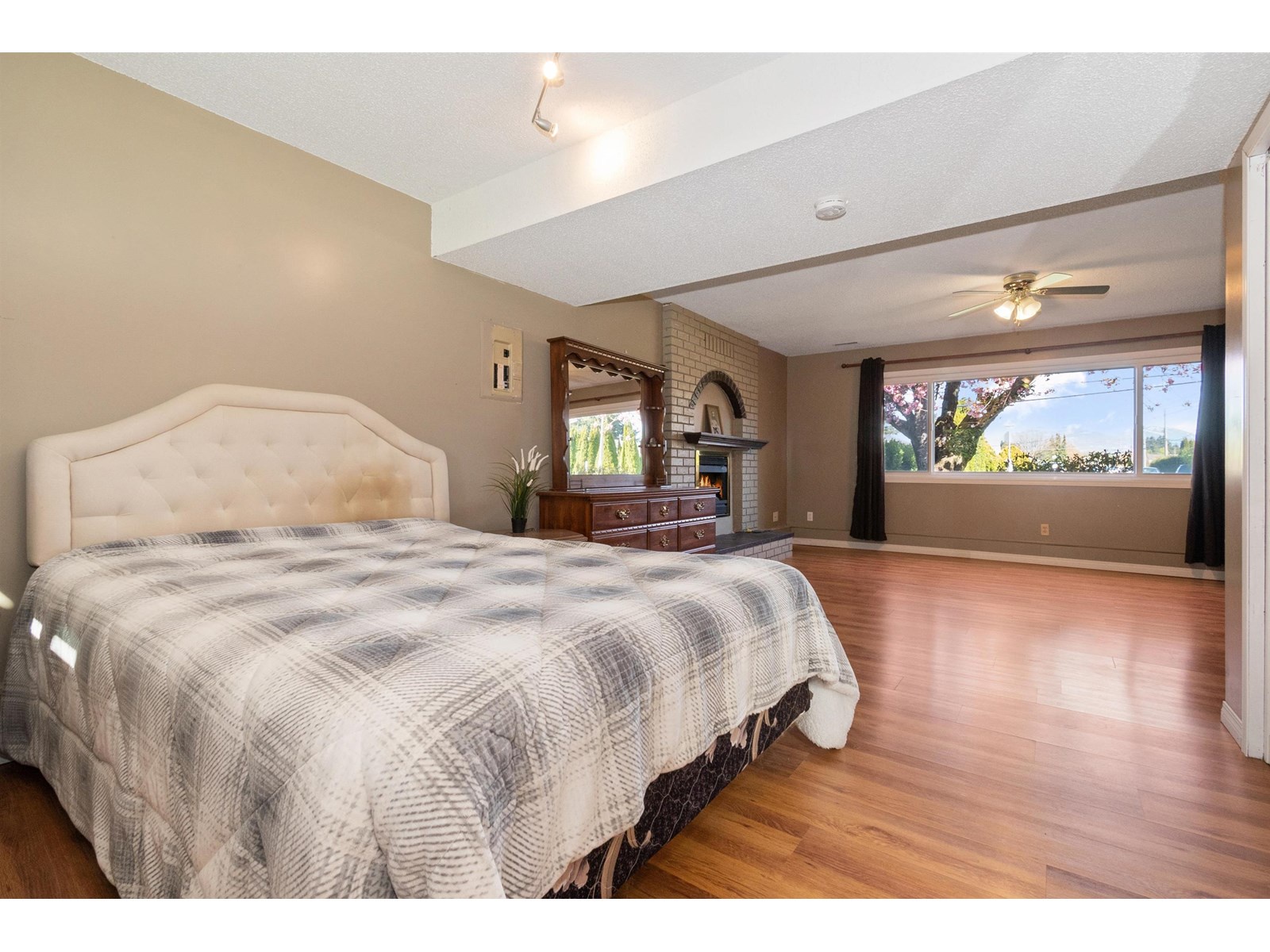 46774 First Avenue, Chilliwack, British Columbia