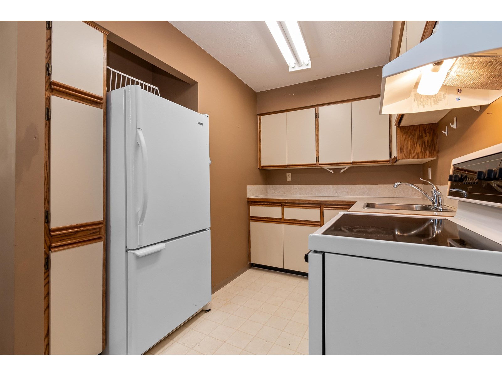 46774 First Avenue, Chilliwack, British Columbia