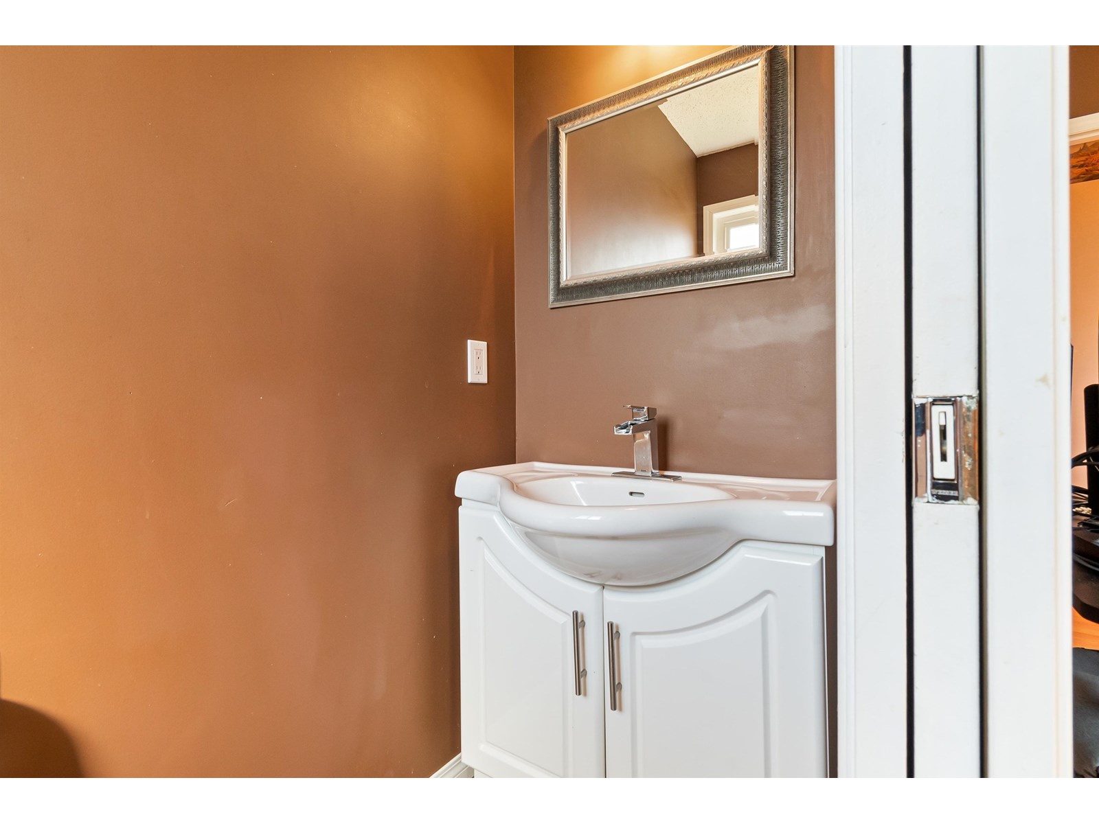 46774 First Avenue, Chilliwack, British Columbia