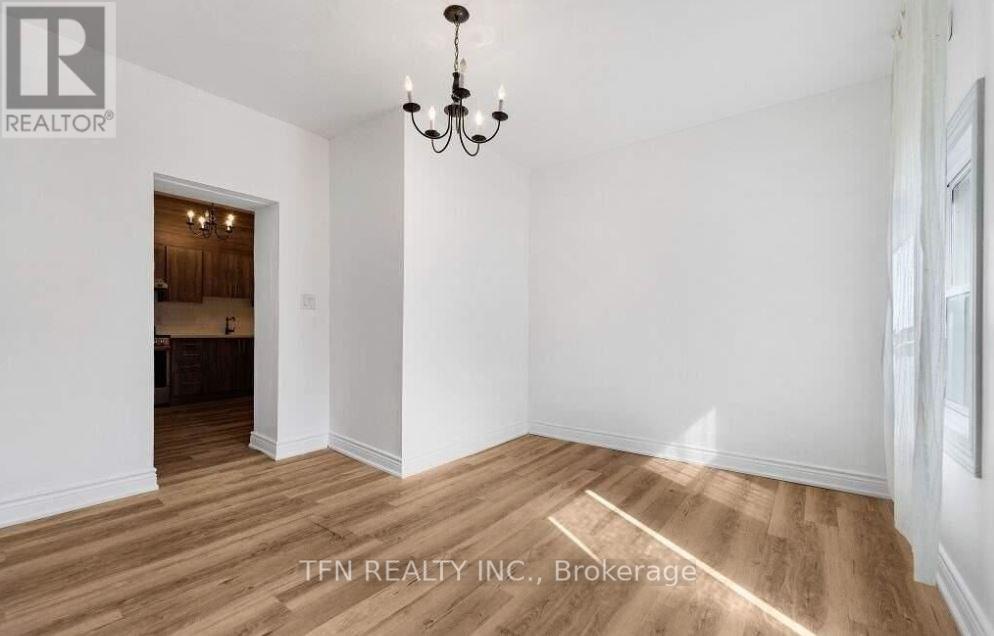 1279-1281 Gerrard Street E, Toronto (greenwood-coxwell), Ontario