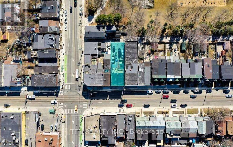 1279-1281 Gerrard Street E, Toronto (greenwood-coxwell), Ontario