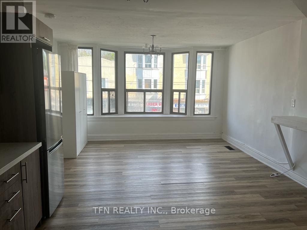 1279-1281 Gerrard Street E, Toronto (greenwood-coxwell), Ontario