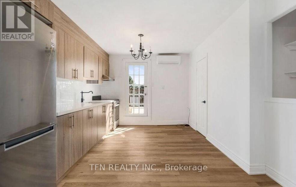 1279-1281 Gerrard Street E, Toronto (greenwood-coxwell), Ontario