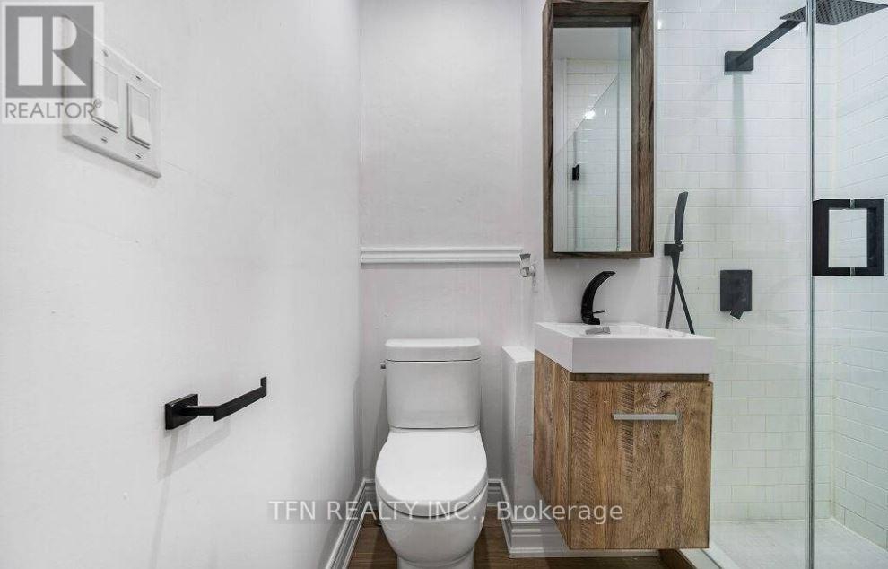 1279-1281 Gerrard Street E, Toronto (greenwood-coxwell), Ontario