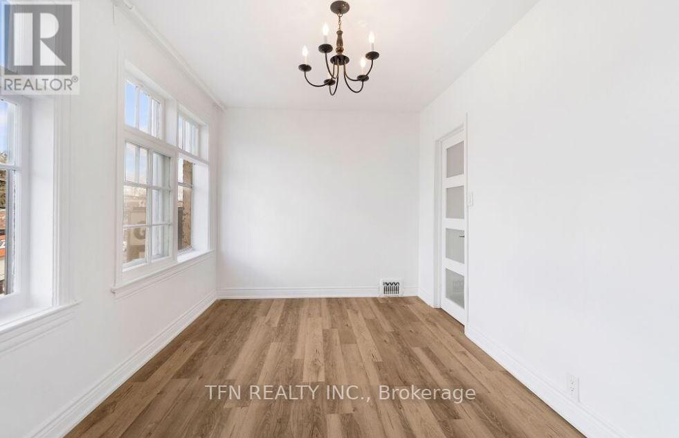 1279-1281 Gerrard Street E, Toronto (greenwood-coxwell), Ontario