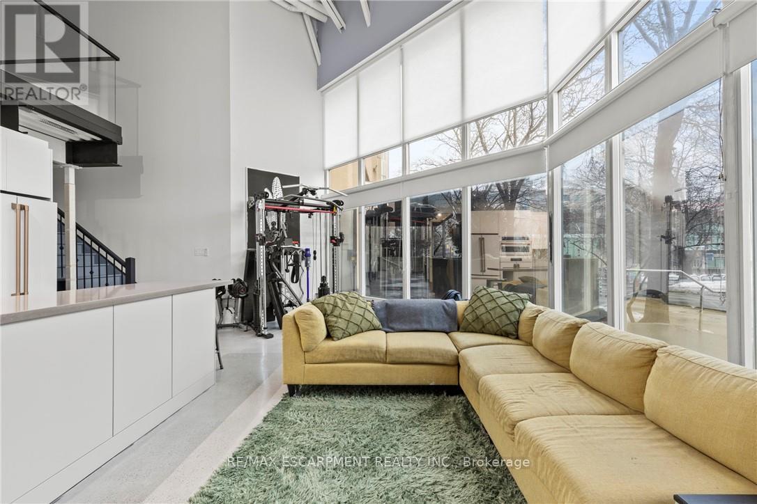 105 - 66 Bay Street S, Hamilton (durand), Ontario