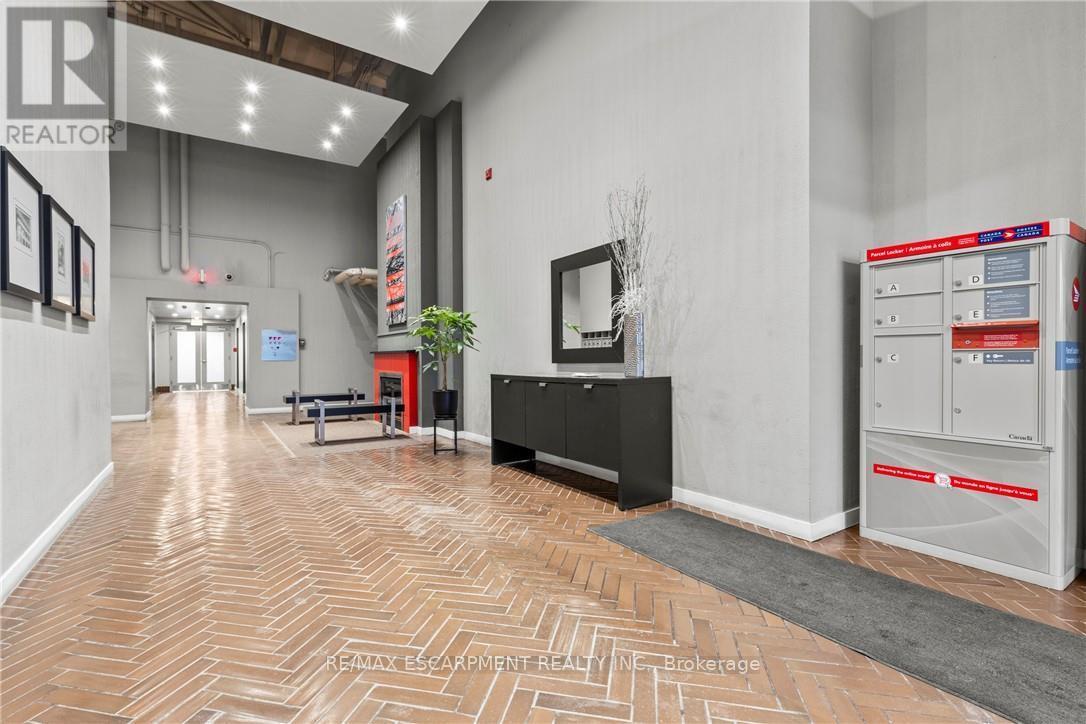 105 - 66 Bay Street S, Hamilton (durand), Ontario