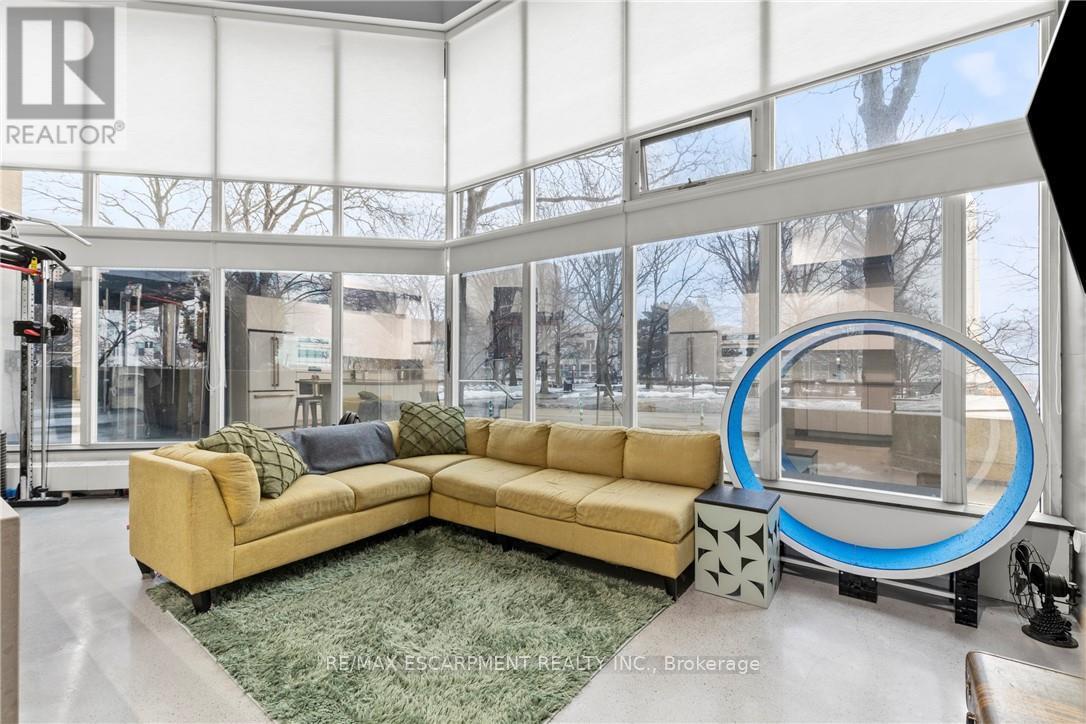 105 - 66 Bay Street S, Hamilton (durand), Ontario