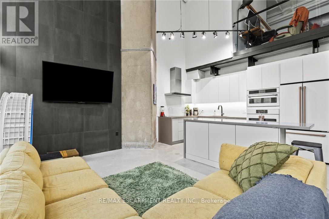 105 - 66 Bay Street S, Hamilton (durand), Ontario