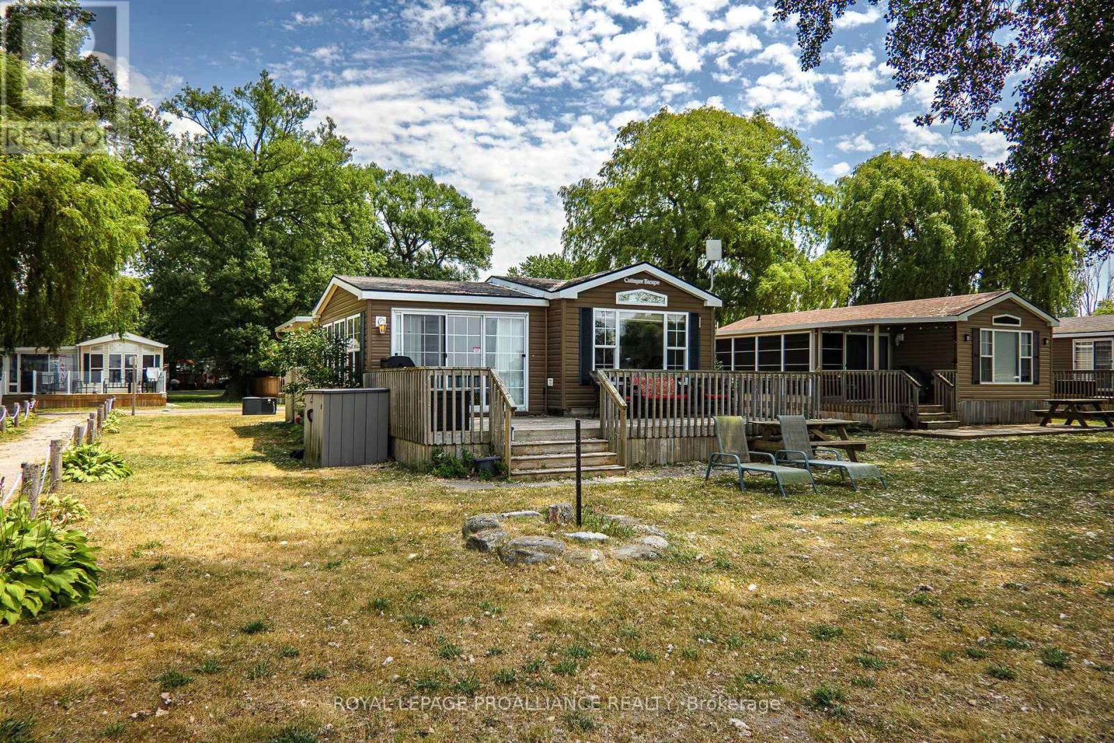 13 Beach View Lane - 486 County Road 18, Prince Edward County (athol Ward), Ontario