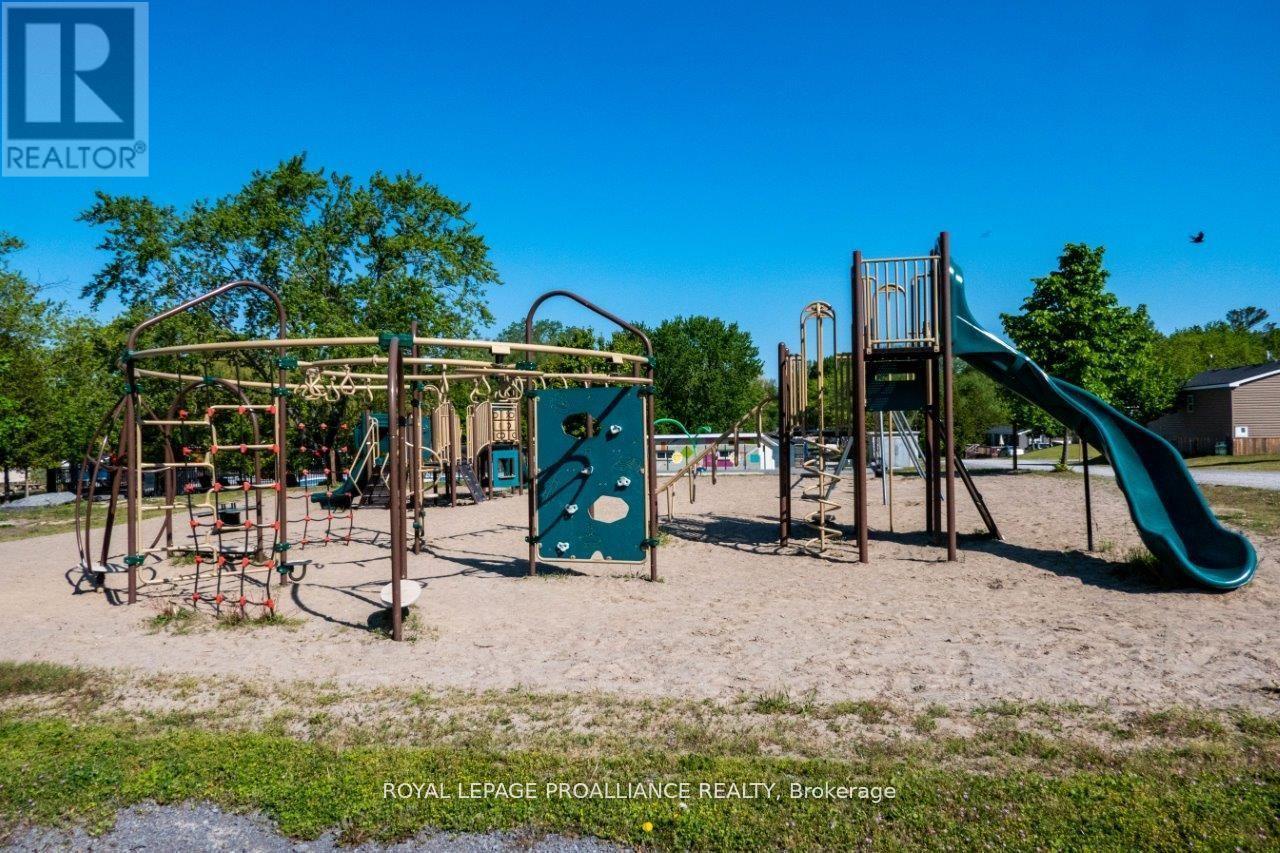 13 Beach View Lane - 486 County Road 18, Prince Edward County (athol Ward), Ontario