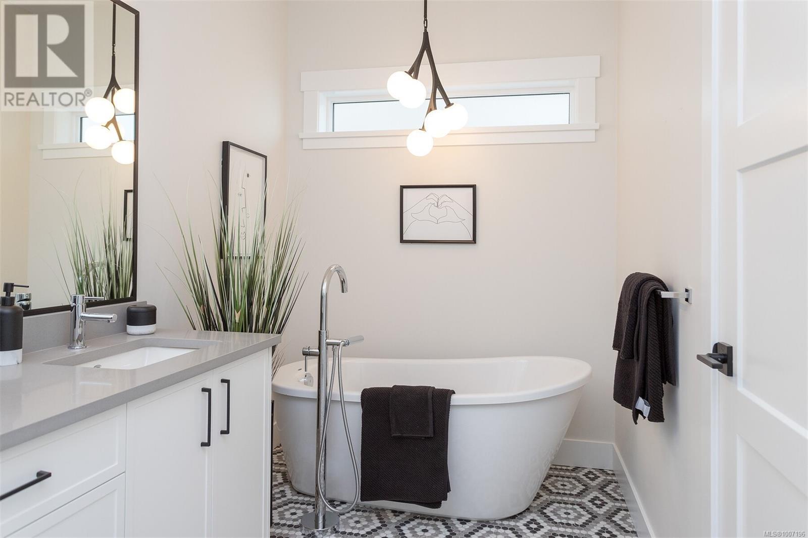 1403 Flint Ave, Langford, British Columbia