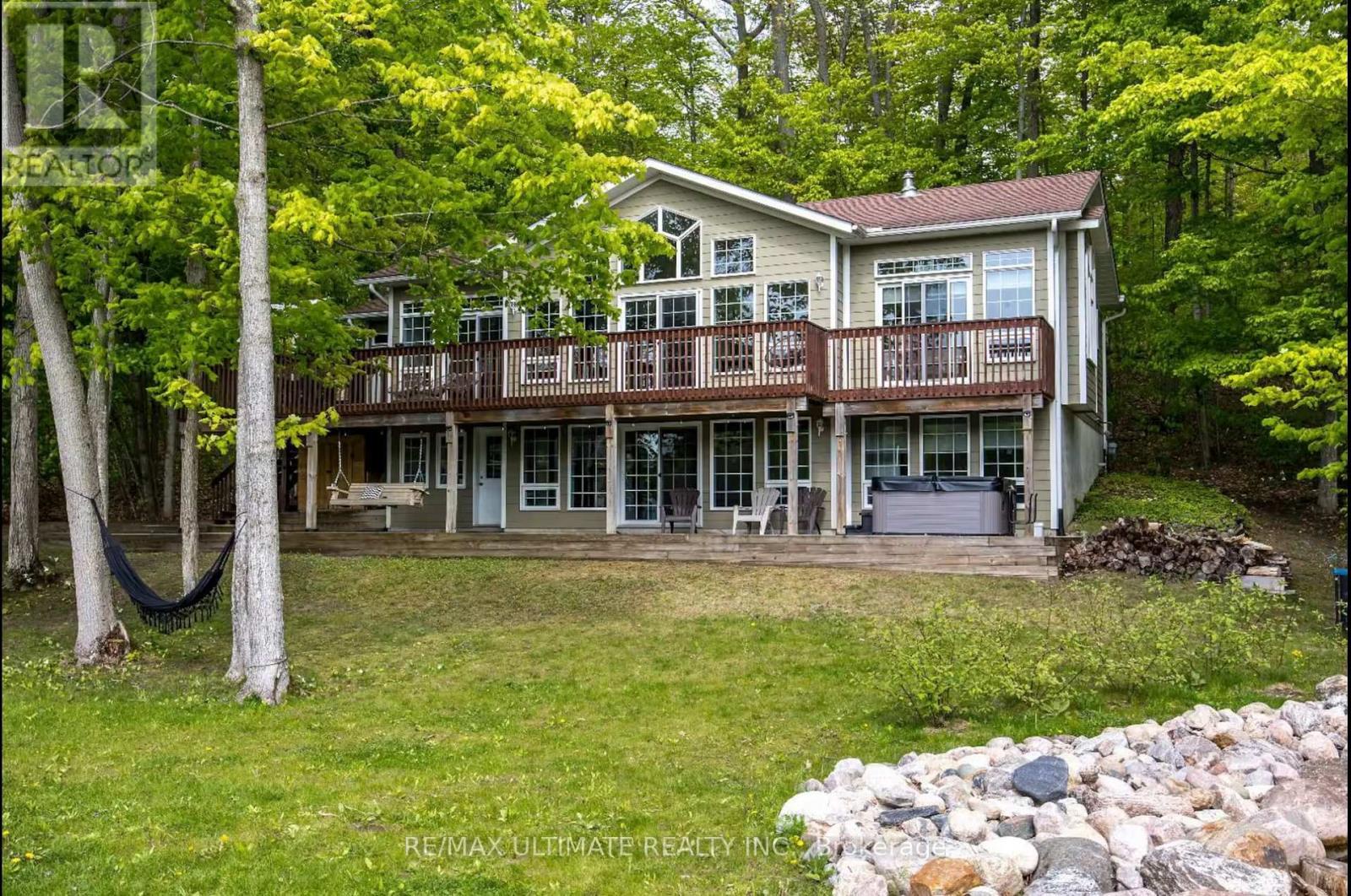 157 Farlain Lake Road W, Tiny, Ontario