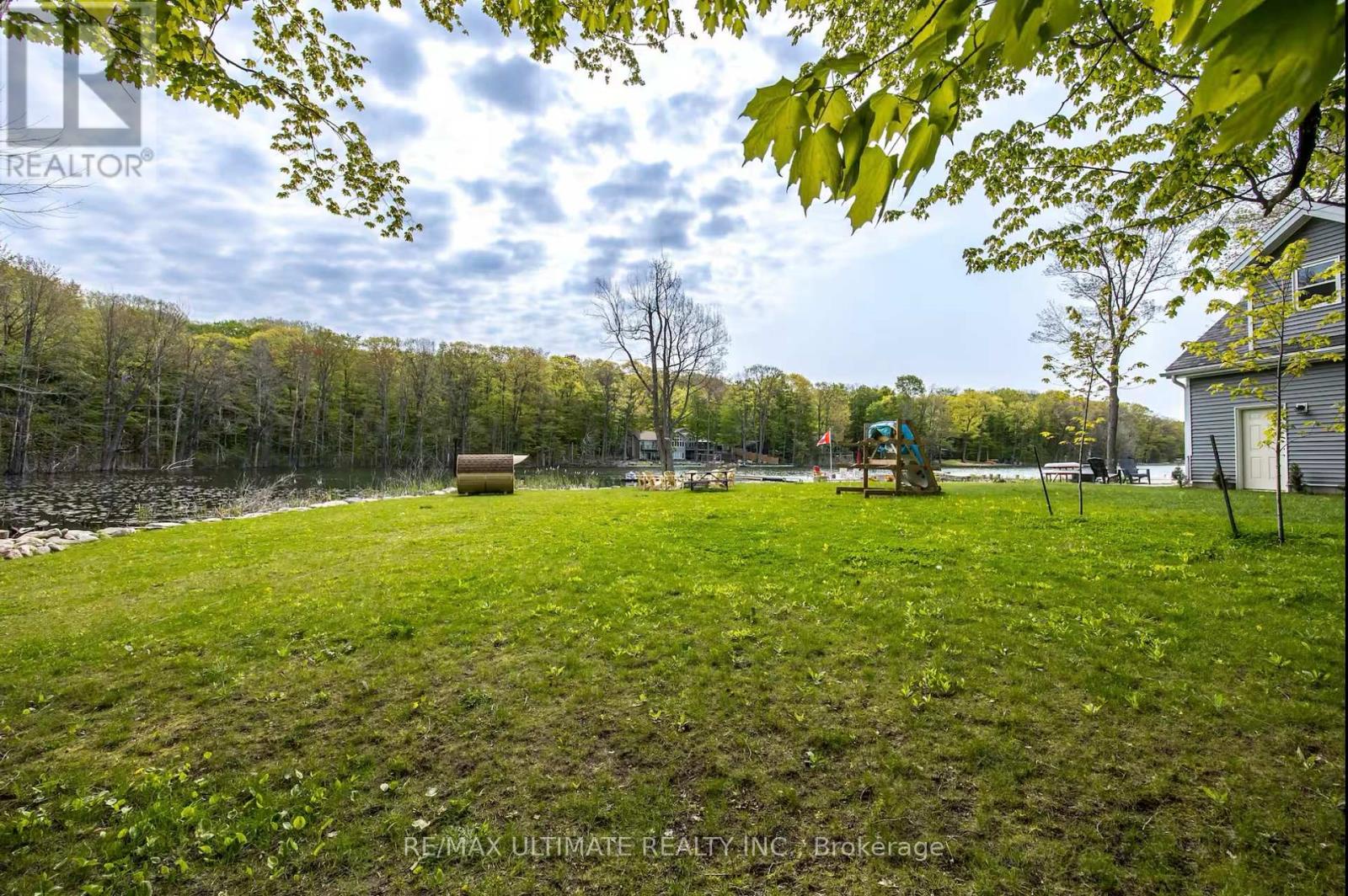 157 Farlain Lake Road W, Tiny, Ontario