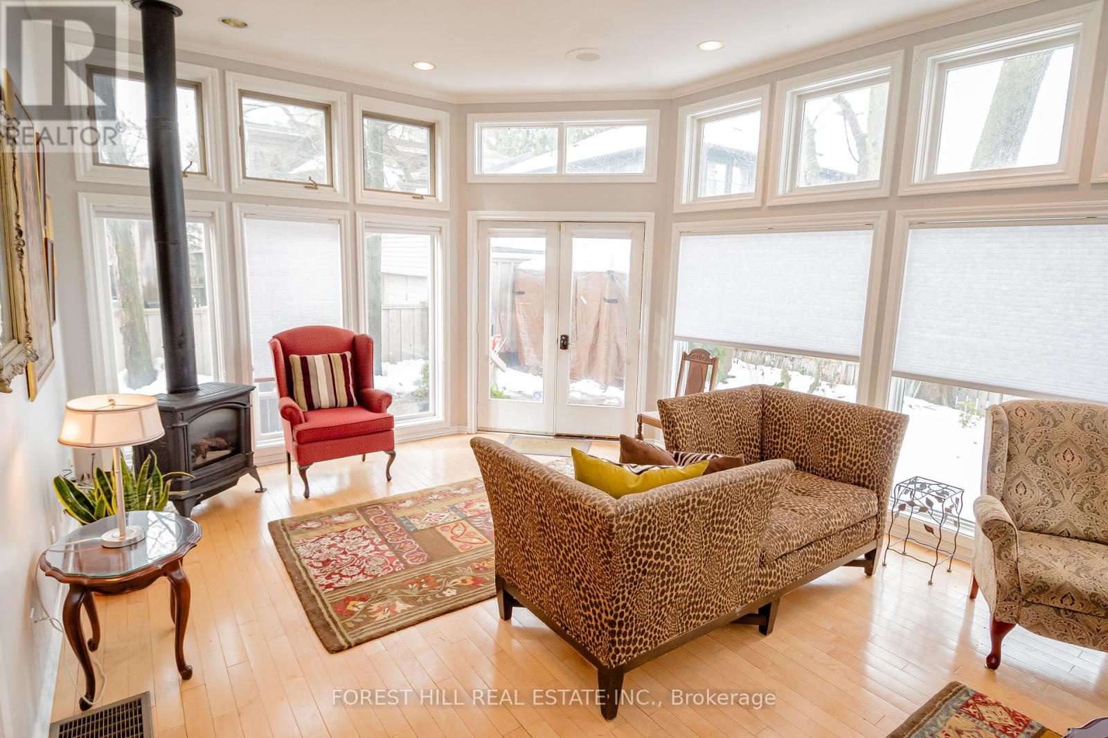 98 Central Avenue, London East (east F), Ontario