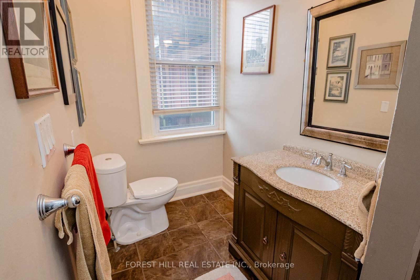 98 Central Avenue, London East (east F), Ontario