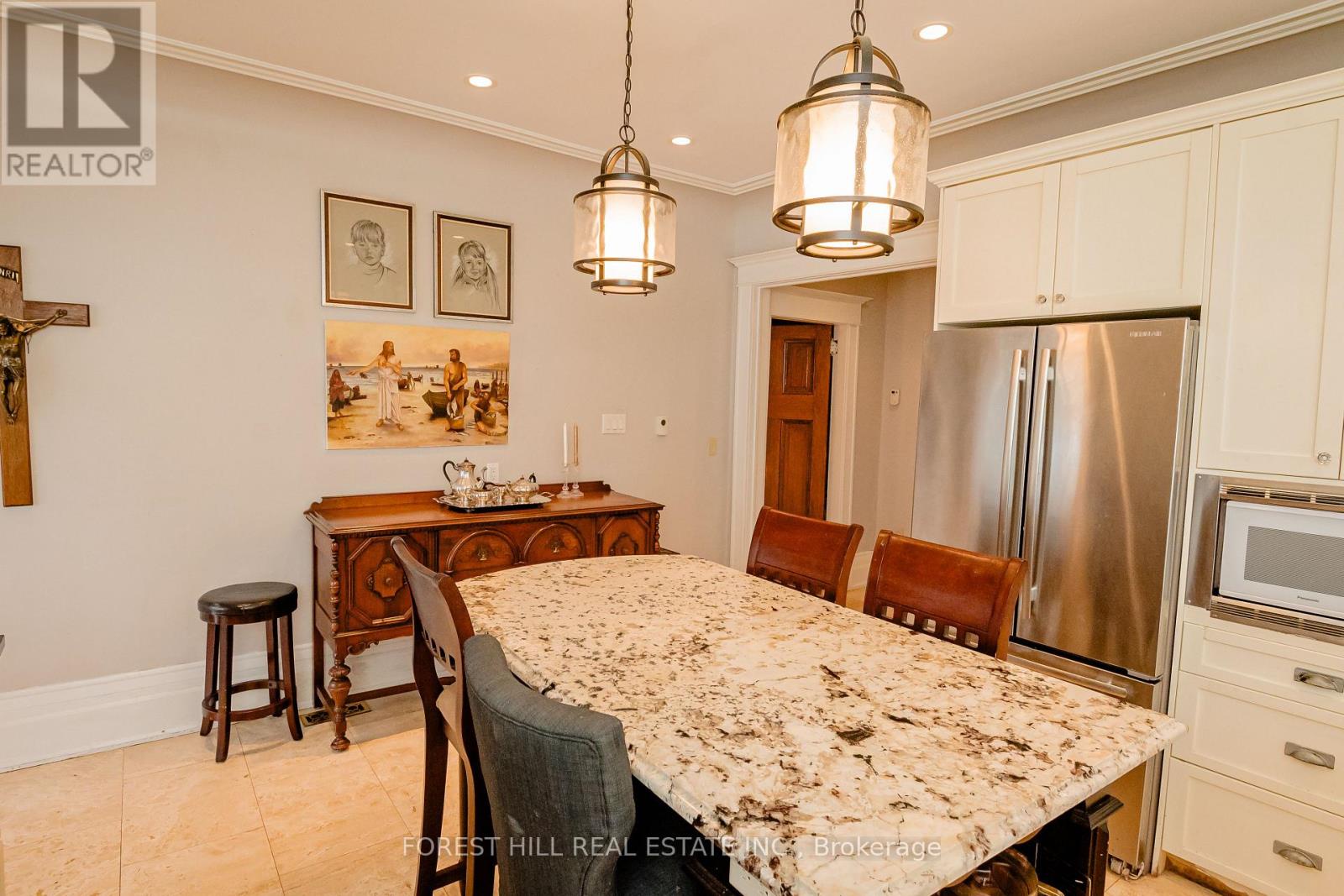 98 Central Avenue, London East (east F), Ontario