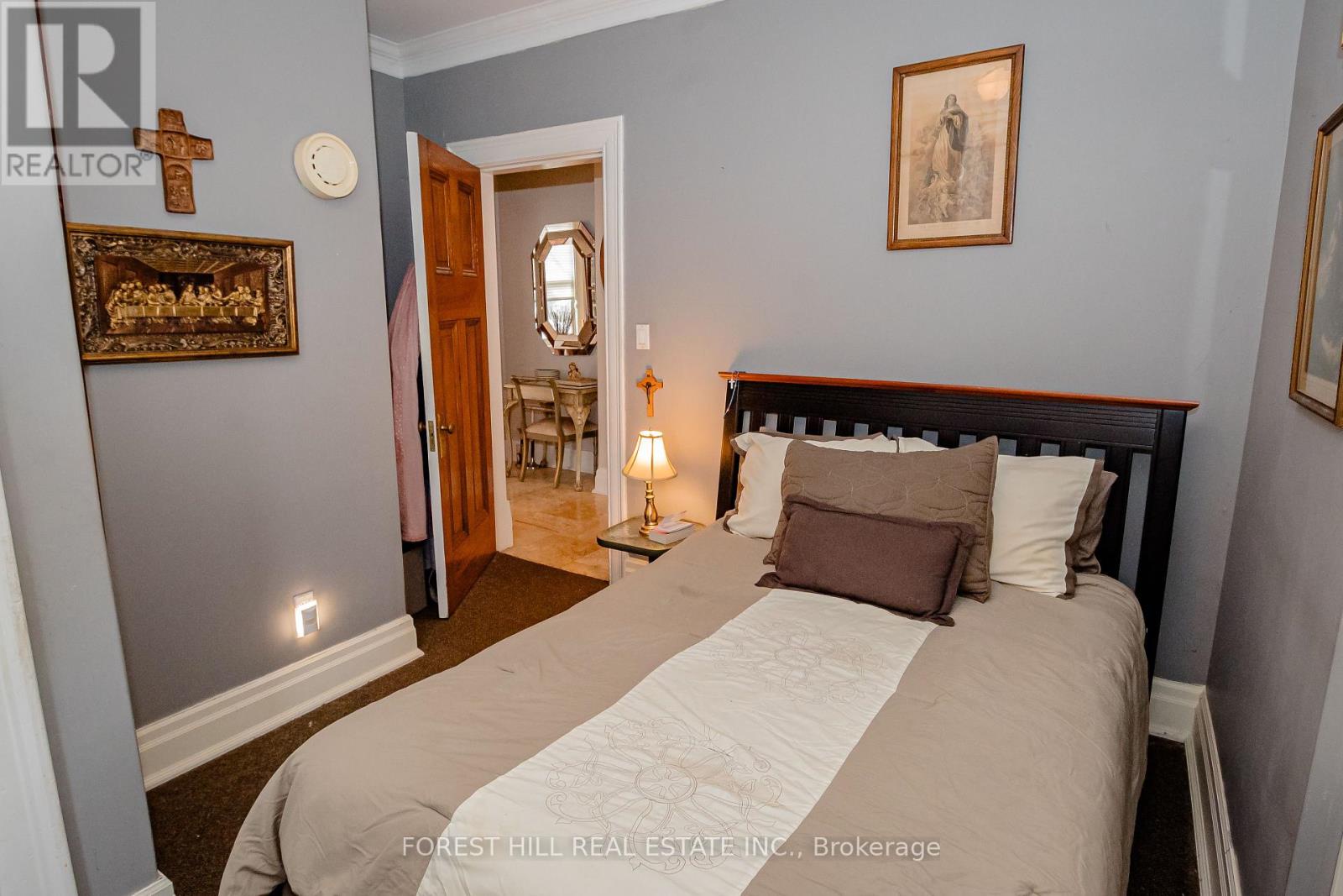 98 Central Avenue, London East (east F), Ontario