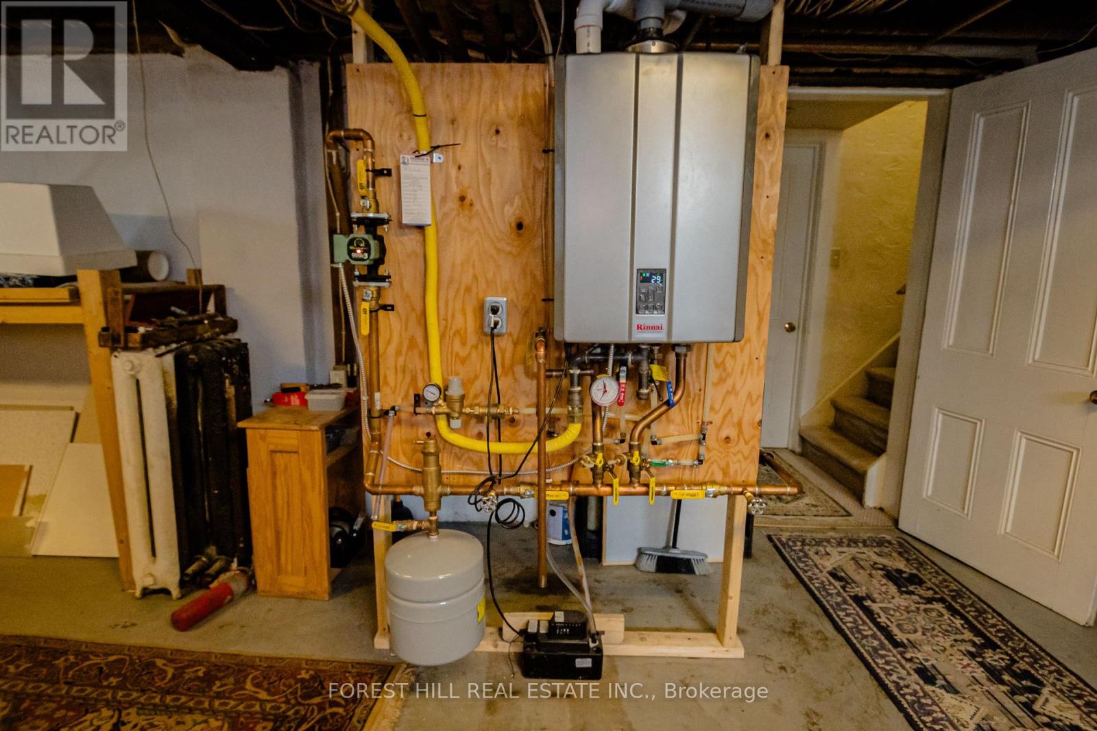 98 Central Avenue, London East (east F), Ontario