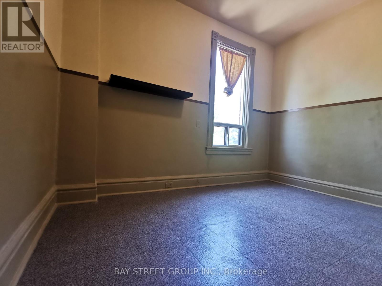 35 Borden Street, Toronto (university), Ontario