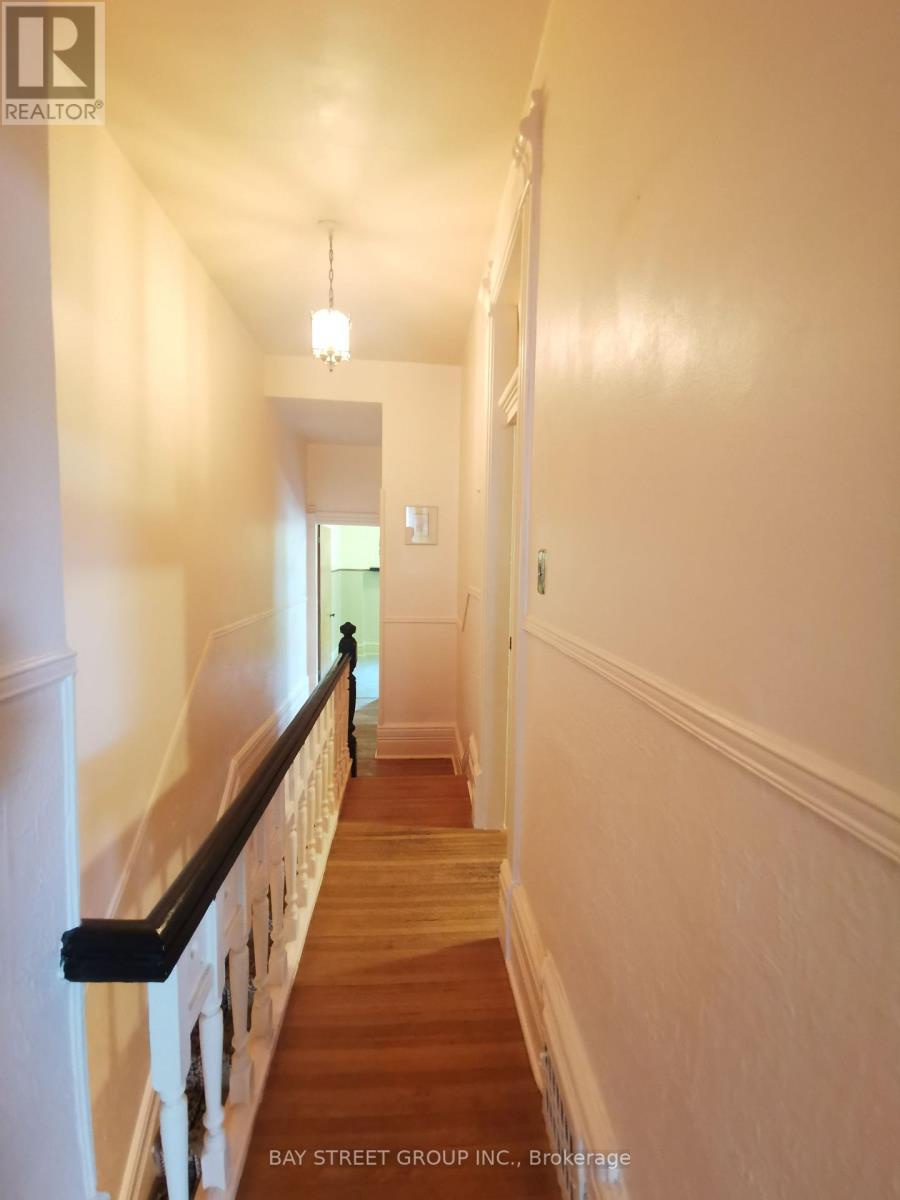 35 Borden Street, Toronto (university), Ontario