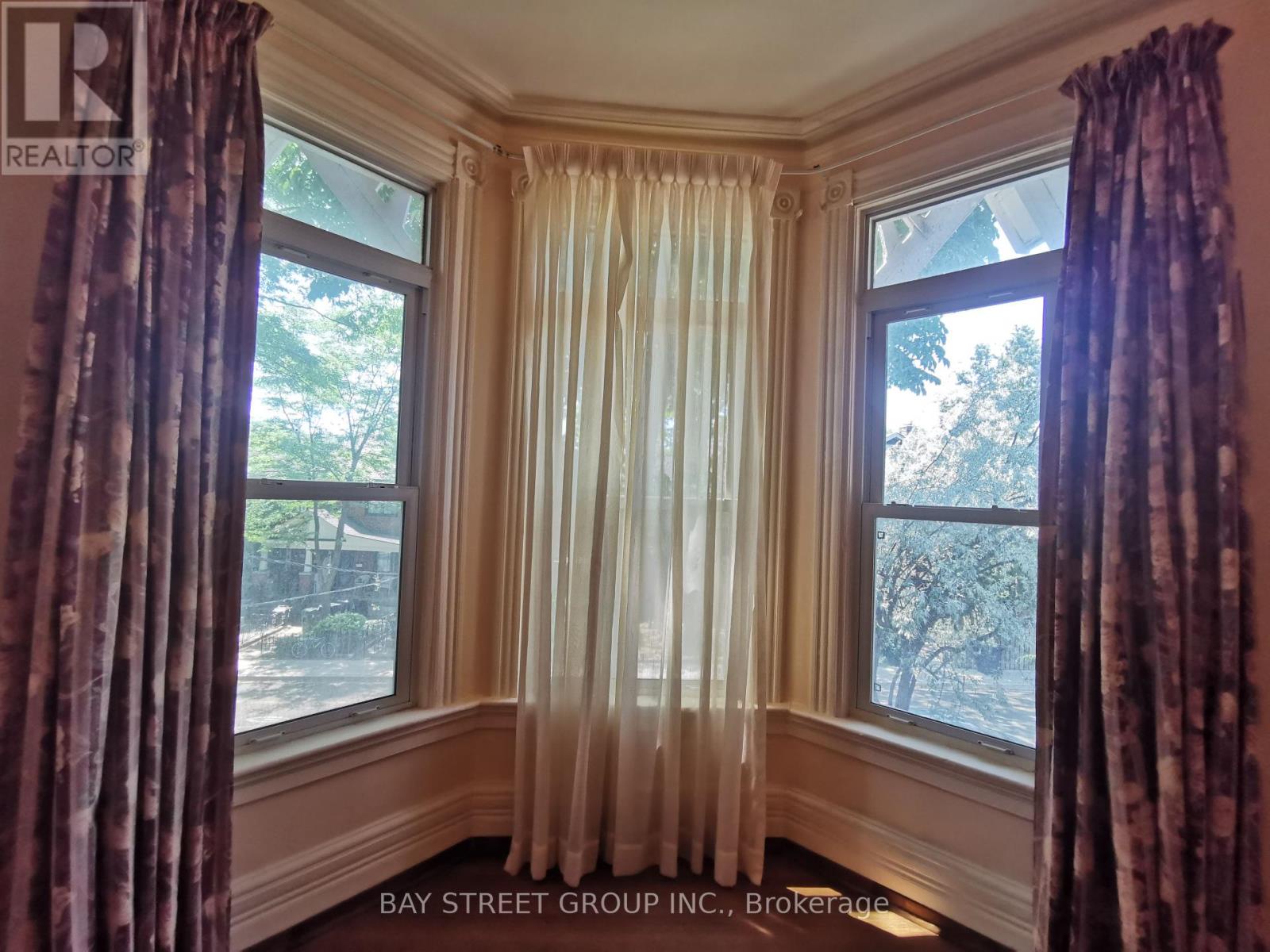 35 Borden Street, Toronto (university), Ontario